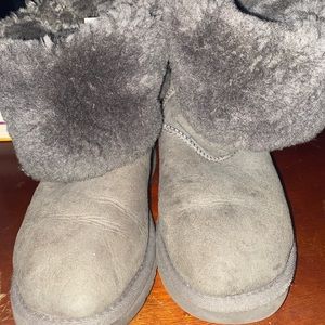 Women fur UGGS boots- size 3